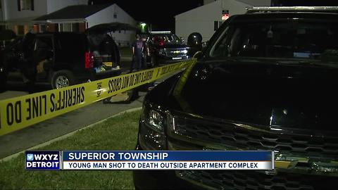 Man shot to death at apartment complex