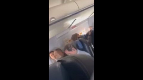 Man tried to hijack United Airlines flight.