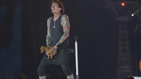 Tommy Lee Pulls Out His ‘Wiener’ On Stage During Motley Crue Show