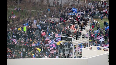 HAPPENING NOW: Thousands STORM U.S. Capitol Amid Electoral College Vote