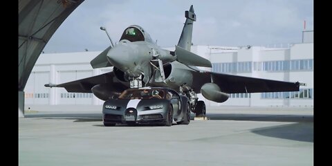 Bugatti Chiron Vs Fighter jet - Rafale