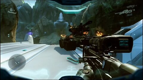 HALO 5 GUARDIANS DOING STUFF I SHOULDN'T DO. Sad when you have to leave a scorpion tank behind.