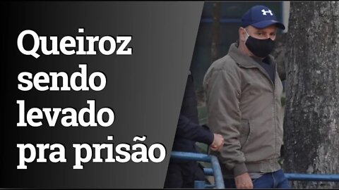 Momento em que Fabrício Queiroz é preso em Atibaia