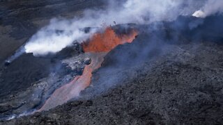 Hawaiian Residents Warned Of Potential Volcanic Eruption