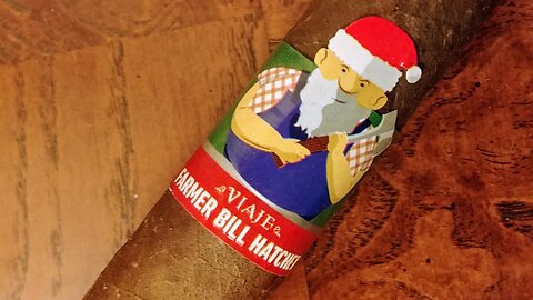 Viaje Farmer Bill Hatchet Holiday Edition 2023