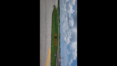 DELTA takeoff at Sarasota Airport