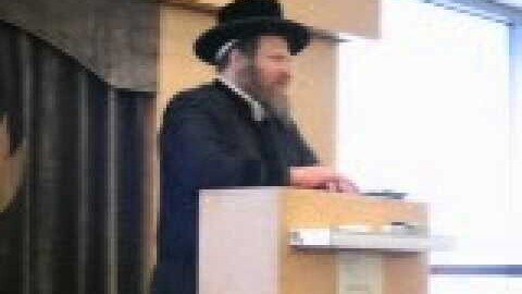 Pittsburger Rebbe in Beis Medrash L'Talmud