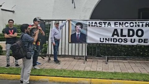 Familiares de Aldo González se manifiestan para exigir su localización tras 4 meses sin saber de él