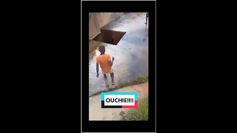 ouch! Watch your step #fyp #viral #ouchie #lol