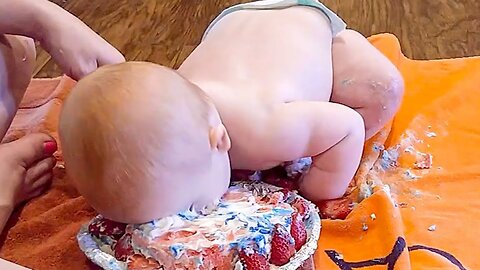 Try Not To Laugh with Funniest Baby Videos Compilation