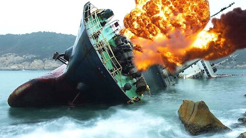 TOP 10 Dangerous Ship Fails Compilation ! Worst Ships Crash Collision