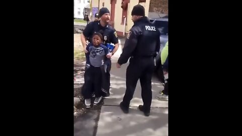 Syracuse Police Detain 8 Year Old Boy For Stealing, And Locals Outraged!