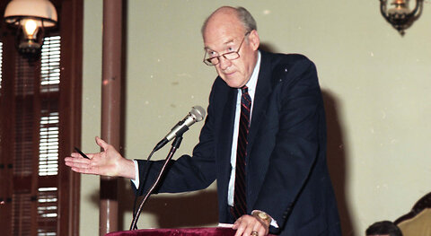 November 6, 1988 - Former U.S. Senator Alan Simpson on Getting Things Done in Congress