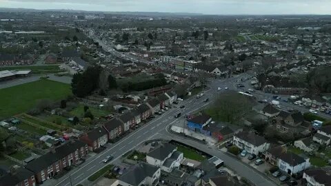 Dji mini 3 pro / fly over Swindon uk #4k