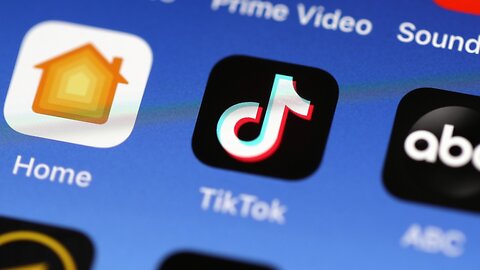 TSA Bans Employees From Using TikTok In Fear Of Security Risks