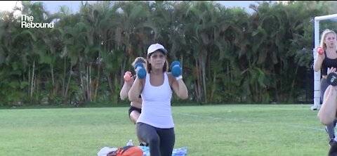 Florida gym moves workouts outdoors