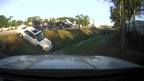 Truck crash closes northbound lanes of Tamiami Trail in North Fort Myers