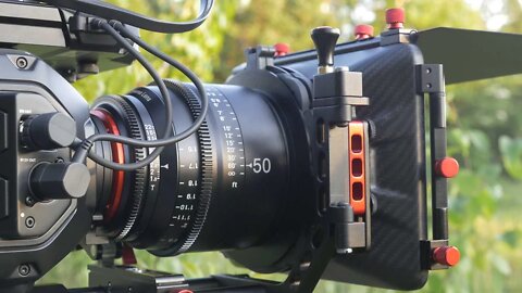 Swing Away Carbon Fiber Matte Box (CAMTREE C-MB-20-CF)