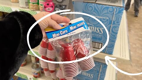 She grabs Dollar Store cups for this brilliant Christmas idea!