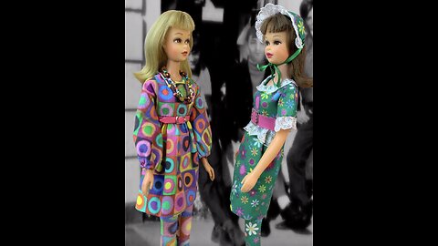 Barbie, Friends and Theater | Two Vintage Mod Francie Dolls