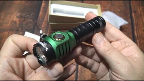 Mateminco S03 Flashlight Review! (Aggressive tail spike, Nichia LEDs!)