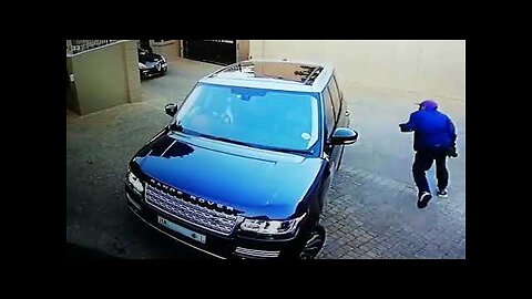 ATTEMPTED HIJACK in JHB Victim Opened Fire on the SUSPECTS