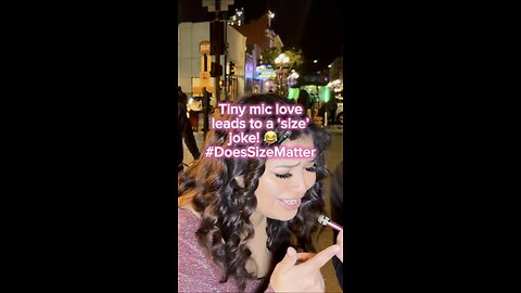 ‘Size doesn’t matter?’ 😂 #doessizematter #tinymicrophone #theosidelocos #downtownsandiego