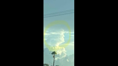 🤣 Trump's Even Making The Clouds Great Again!