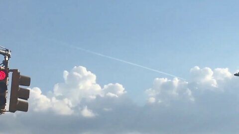 A Plane Leaves Condensation Trail (Not 'ChemTrail') Over Brooklyn, NY