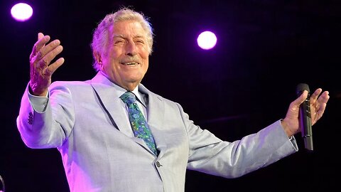 Tony Bennett: Legendary New York crooner dies aged 96