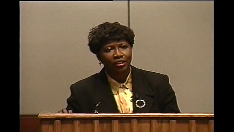 October 28, 1997 - Journalist Gwen Ifill at Indiana's DePauw University