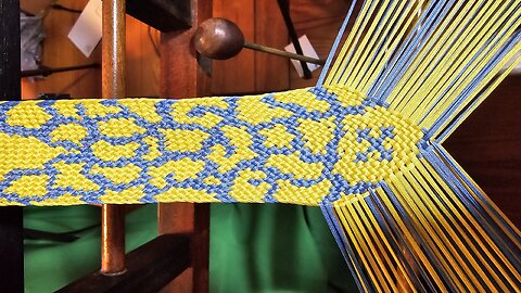 Kumihimo - Takadai Braiding Stream - 142- Gold and Lapis