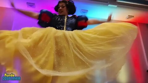 Branca de Neve na 2º Bateria do Concurso Cosplay Lip Sync Challenge na Poc Con 2022