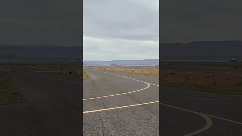 (Extreme Closeup) Contour Airlines Embraer ERJ-135 Takeoff On Short Runway Page Arizona (PGA/KPGA)