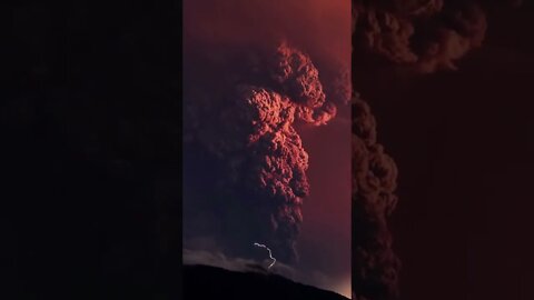 The volcano woke, volcano, volcano eruption, volcanic eruption, natural disaster, space, #shorts