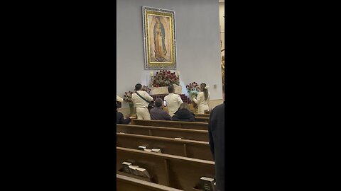 MARIACHI BAND PRAISES PATRONESS