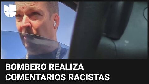 Bombero es captado haciendo comentarios racistas contra un conductor tras un accidente