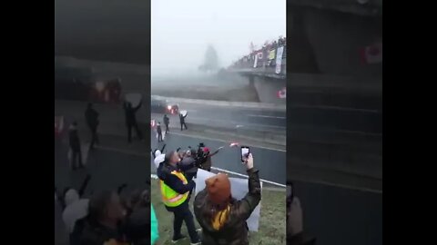 Massive Trucker Caravan To Protest Mandates Is Cheered On By The People Along The Way