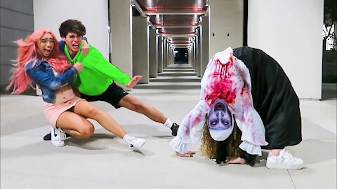 SCARY Halloween Prank with Friends.