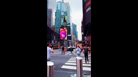 Walking in New York City 🏙️