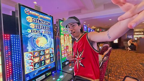 My HUGE WIN Using FREEPLAY At Golden Nugget Las Vegas!