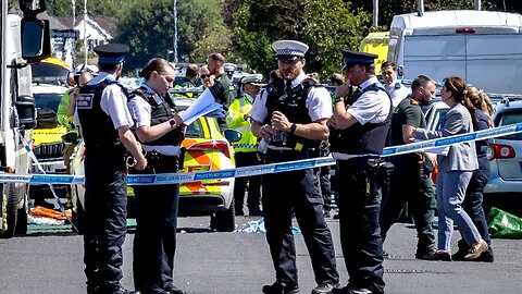 Southport: At least eight people stabbed in 'major incident' in Merseyside, UK