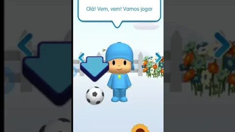 Pocoyo mostrando suas habilidades de jogador de futebol.