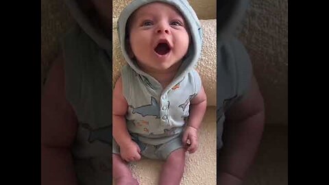 Baby sneeze and cough at same time