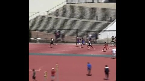 18 Year old runs 19.49 Erriyon Knighton 200m