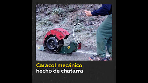 Crea un caracol mecánico hecho de chatarra