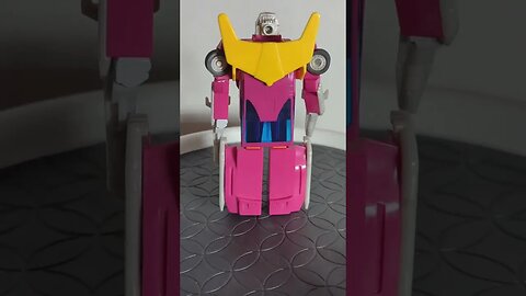 Retro Hot Rod (Animation Accurate Colors) vs Original Walmart Reissue G1 Hot Rod - Rodimusbill Short