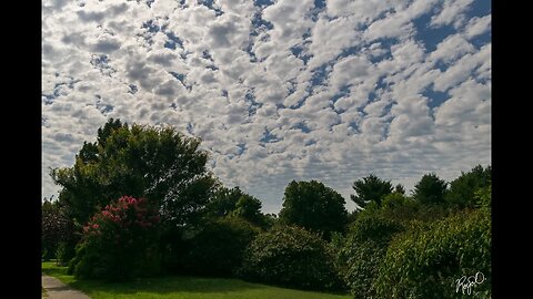 Moody Cloudscapes with Rain and Thunder for Relaxation, Sleep and Stress Relief