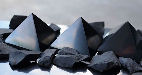 ✨ The power of Shungite crystal stone, and why everyone should have one around