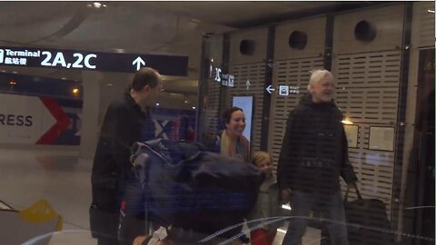 BREAKING 💗 Julian Assange arrives in France to give evidence to the Parliamentary Assembly of the Council of Europe (PACE) October 1 in Strasbourg.